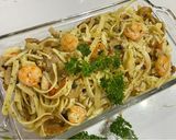 Foto langkah ke 6 dari resep Spaghetti oglio Olio (spaghetti bawang putih+udang).