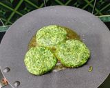 A picture of step 4 of Leafy vegetable Chana daal Cutlets.