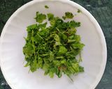 A picture of step 2 of Aaloo posto.