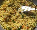 A picture of step 4 of Vegetable Kanda Poha.