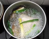 Foto langkah ke 1 dari resep Soto Ayam Kuah Kuning.