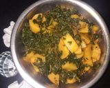 आलू पालक की सब्जी (aloo palak ki sabzi recipe in Hindi) रेसिपी चरण 2 फोटो