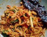 Foto langkah ke 4 dari resep Ayam Suwir Kemangi #4.