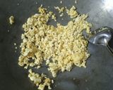 Foto langkah ke 2 dari resep Tumis Telur Bayam.