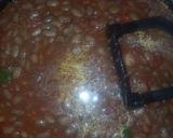 Foto del paso 2 de la receta: Frijoles fritos con longaniza😋😋