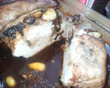 Foto del paso 7 de la receta: Lomo de cerdo mechado con guarnición de verduras salteadas