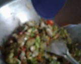 Foto langkah ke 8 dari resep Tumis Terong Bunga Pepaya.