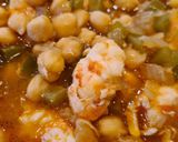 Foto del paso 7 de la receta: Garbanzos con langostinos