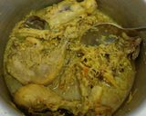 Foto langkah ke 4 dari resep Ayam Goreng Lengkuas & Sambal Trasi Tomat Goreng.