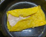 Foto del paso 4 de la receta: Tostadas con huevo en sartén 🍞 🍳