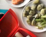 Foto del paso 1 de la receta: Alcachofas salteadas con langostinos