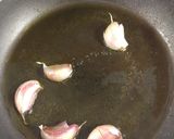 Foto del paso 1 de la receta Pollo frito con ajos
