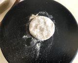 A picture of step 2 of Ragi Jowar Pyaz Pudina Ki Roti.
