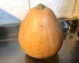 Une image de l'étape 1 de Diable de courge sucrine farcie morue,poivron,oignon au bouillon de curry.