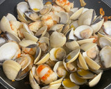 Foto del paso 5 de la receta: Pasta frutti di mare