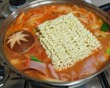 รูปขั้นตอนการทำที่ 3 ของ บูเดจิเก /พูเตจิเกะ สูตรเกาหลีแท้ 부대찌개
