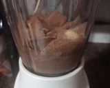 Foto langkah ke 2 dari resep Banana Choco Smoothie.