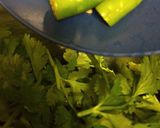 A picture of step 2 of Green Garlic Coriander Chutney.