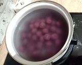 Foto langkah ke 3 dari resep Kolak Biji Salak Ubi Ungu.