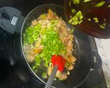Foto del paso 5 de la receta: Fideos a la cazuela con setas de cultivo pollo y gamba