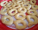 A picture of step 6 of Donuts With Sugar.