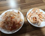 A picture of step 1 of Rice with Cuttlefish, Grouper, and Shrimp.