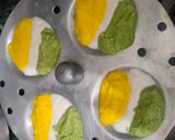 A picture of step 3 of Tiranga Idli.