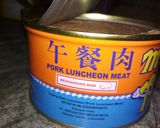 Foto langkah ke 1 dari resep Oseng Daging Babi Luncheon.