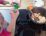 Foto del paso 1 de la receta: Lentejas con pollo y picatostes