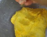 A picture of step 7 of Holi Special Natural Coloured Mini Buns.
