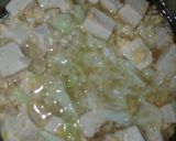 Foto langkah ke 3 dari resep Sup Jamur Tahu Telur Plus Kubis.