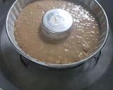 A picture of step 10 of Apple Cake twisted garnishing with milkmaid and honey.