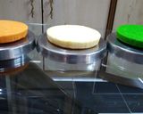 A picture of step 11 of Tri -Colour Cake.