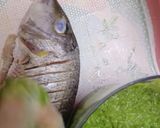 صورة لخطوة 3 من وصفة سمك بالليمون مع صوص الليمون الاخضر 🍋🐟