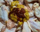 Foto del paso 4 de la receta: Alitas con papas rústicas al horno