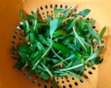 Hình bước làm 1 của món Dê xào lá ngổ