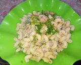 A picture of step 5 of White Sauce Pasta.