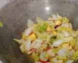 Foto langkah ke 4 dari resep Sayur tumis tahu sawi putih.