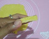 Foto langkah ke 5 dari resep Kastengel Keju.