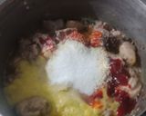 Hình bước làm 4 của món Gà nấu thơm