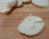 Foto langkah ke 1 dari resep Garlic bread homemade.