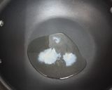 લીલી હળદર નું શાક (Lili Haldar Shak Recipe In Gujarati) રેસીપી સ્ટેપ2ફોટો