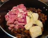 Lapockás-gombás tészta recept fázis 1 fotója