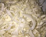 A picture of step 3 of Zoodles salad.