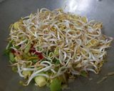 Foto langkah ke 3 dari resep Tumis Taoge dan Baby Corn.