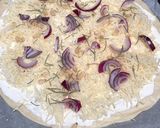 Une image de l'étape 2 de Pizza blanche au comté.