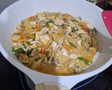 Foto langkah ke 5 dari resep Ayam Jamur Saus Tiram.