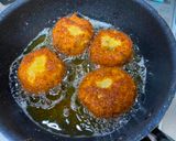A picture of step 5 of Pumpkin Croquettes.