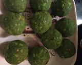 A picture of step 3 of Peas Cheese balls.