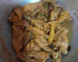 Foto langkah ke 4 dari resep Ayam Goreng Bumbu Padang.